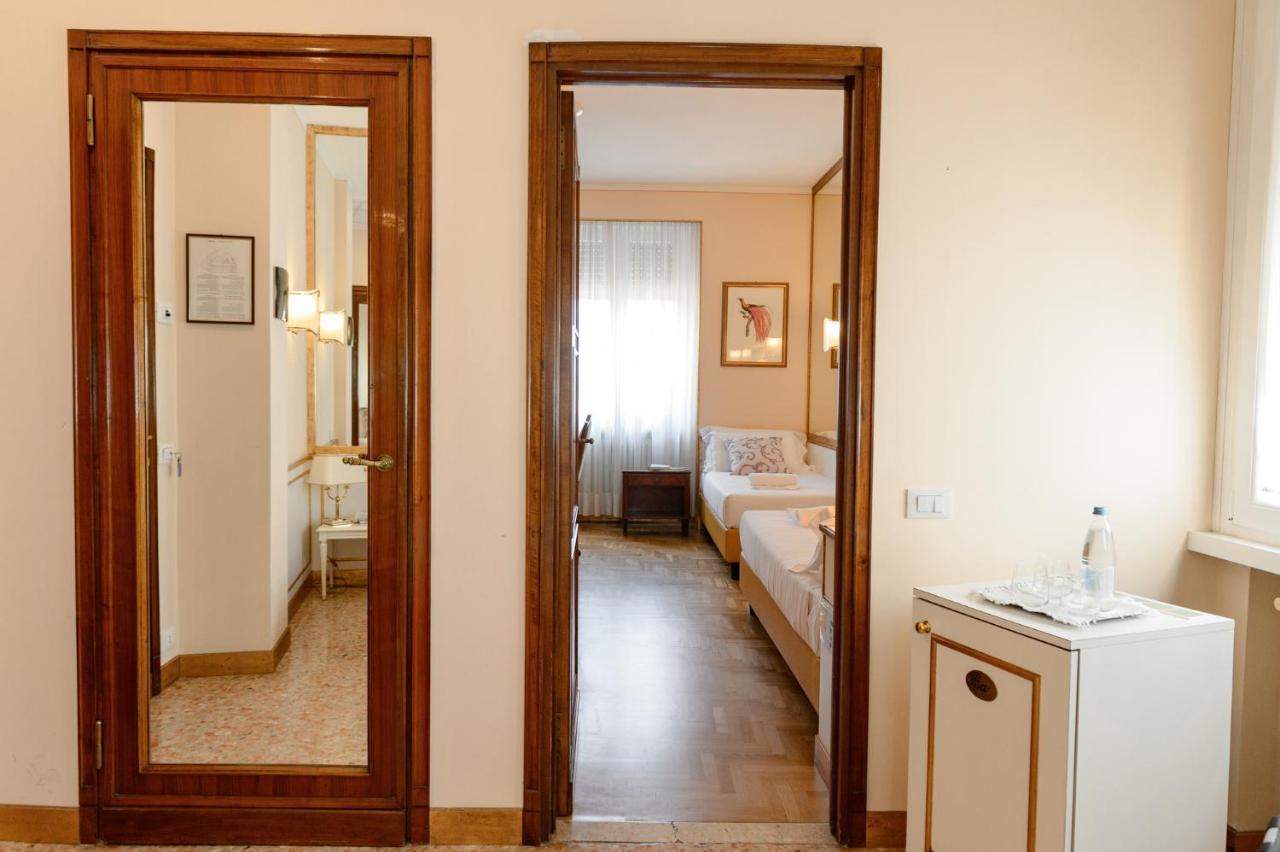 Hotel Continental Treviso Esterno foto
